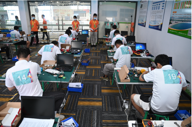 2020深圳技能大賽 無(wú)人機(jī)裝調(diào)工決賽在全球鷹無(wú)人機(jī)培訓(xùn)基地舉行